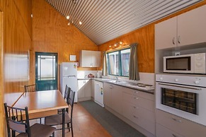 Cooks Beach Resort