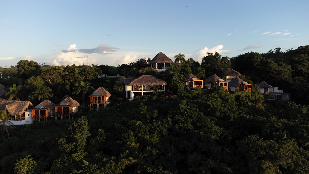 Araya Resort
