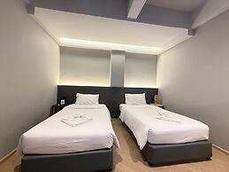 Leon's Loft House