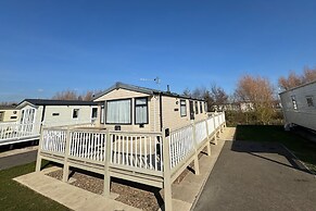 Statichome-sleeps6-lakeview-balcony-parking-petsok