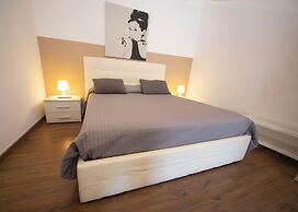 Zurria Rooms