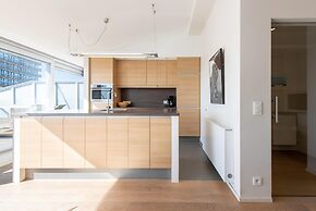Central Flat With Sunny Terrace