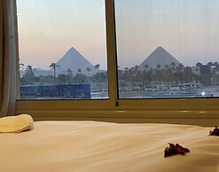 Galleria Pyramids View Hotel