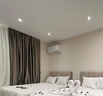 Galleria Pyramids View Hotel