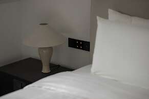 SUNYATA Resort Hotel