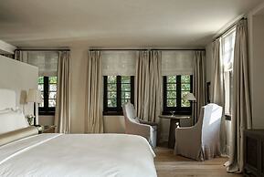 SUNYATA Resort Hotel