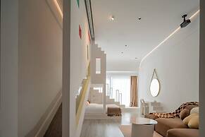 Ziggy Hotel