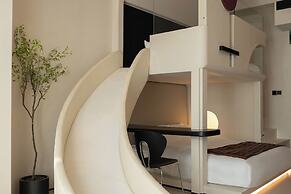 Ziggy Hotel