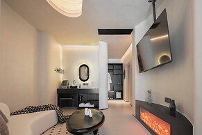Ziggy Hotel