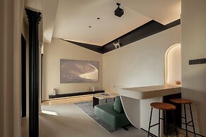 Ziggy Hotel
