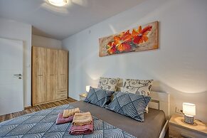 Apartment Alice close to Pula centre