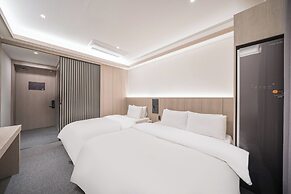 Hound Hotel DaeGu