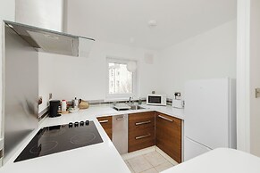 Welcoming 1BR flat near Park