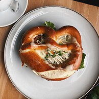 Adler Bed & Breakfast