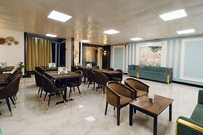 Hotel JMK - Managed by JMD Group
