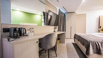 Central Carol ApartHotel 1