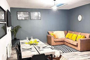 Oak Suite - 2 Bed - Sleeps 4 - Central Blackpool