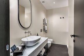 Adaram Suites