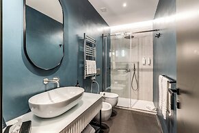 Adaram Suites
