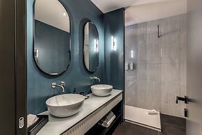 Adaram Suites