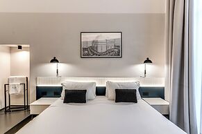 Adaram Suites