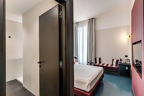 Adaram Suites