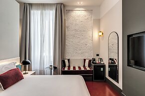 Adaram Suites