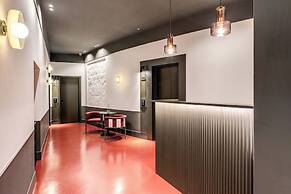 Adaram Suites