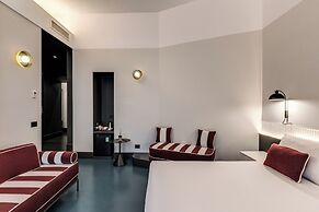 Adaram Suites