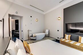 Adaram Suites