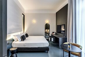 Adaram Suites