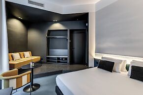 Adaram Suites