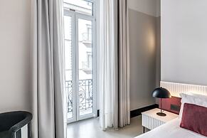 Adaram Suites