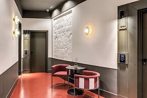 Adaram Suites