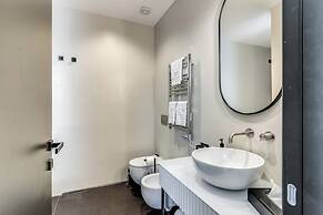 Adaram Suites