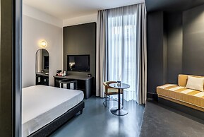 Adaram Suites