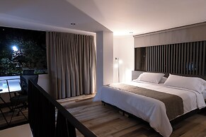 Nomadic Boutique Living and Experience Center