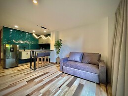Nomadic Boutique Living and Experience Center