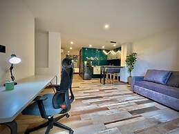Nomadic Boutique Living and Experience Center