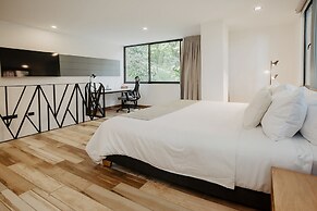 Nomadic Boutique Living and Experience Center