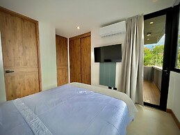 Nomadic Boutique Living and Experience Center