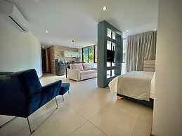 Nomadic Boutique Living and Experience Center