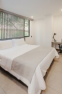 Nomadic Boutique Living and Experience Center