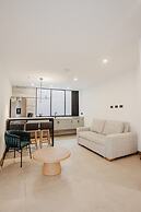 Nomadic Boutique Living and Experience Center