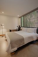 Nomadic Boutique Living and Experience Center