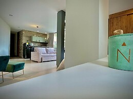 Nomadic Boutique Living and Experience Center