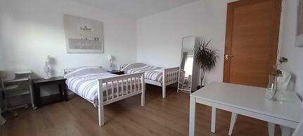 BB luxury villa free parking