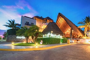 Luxury 1 BR Condo with Pool - Kaan 304