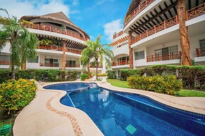 Luxury 1 BR Condo with Pool - Kaan 304