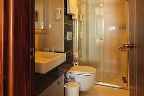 Throne Beach Resort & Spa